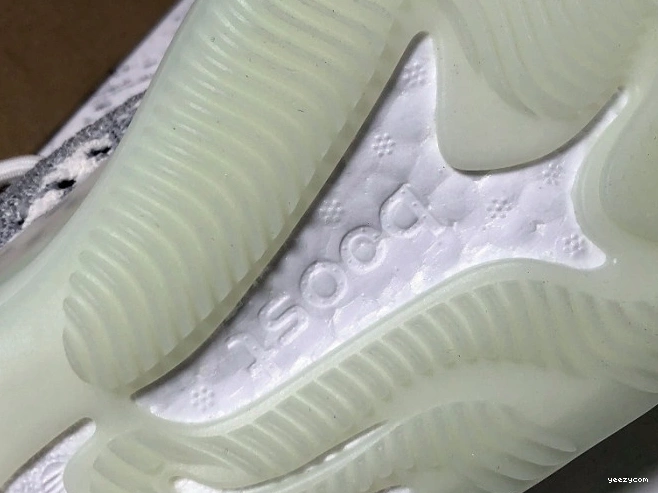 Alien 380 Boost Yeezy FV3260 Adidas 0715